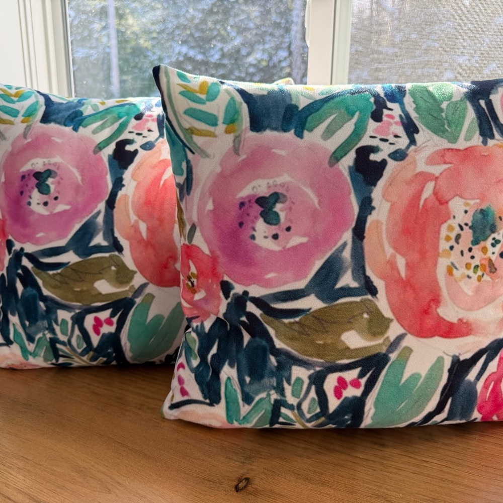 Decorative Floral Pillow Set